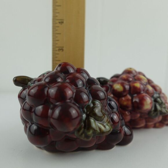 Grape Bunches Ceramic Salt & Pepper Shakers With Stoppers Vintage - Picture 12 of 14